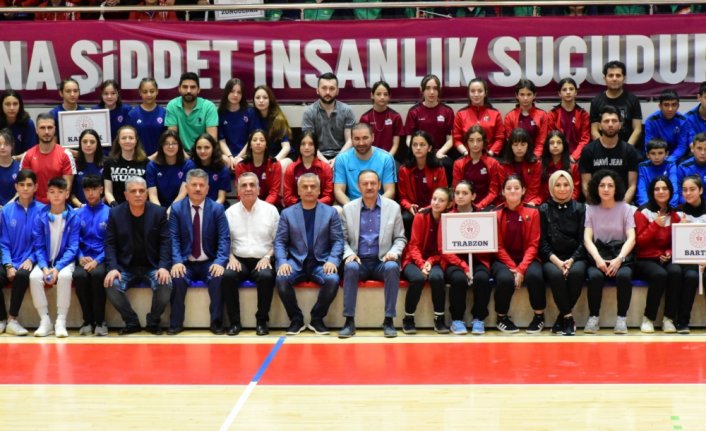 ANALİG Voleybol Çeyrek Final müsabakaları Karabük'te başladı