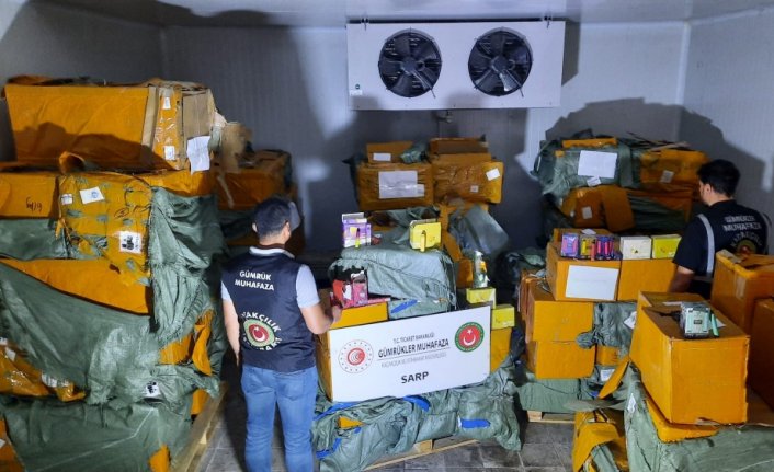 Sarp Sınır Kapısı'nda gümrük kaçağı 62 bin 310 elektronik sigara ele geçirildi