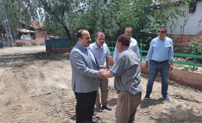 Suluova Kaymakamı Abdullah Şen, Kerimoğlu köyünde incelemede bulundu