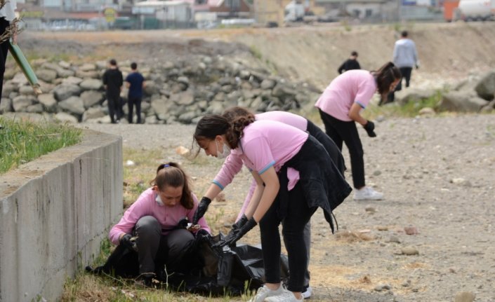 Zonguldak'ta deniz dibi ve sahil temizliği yapıldı