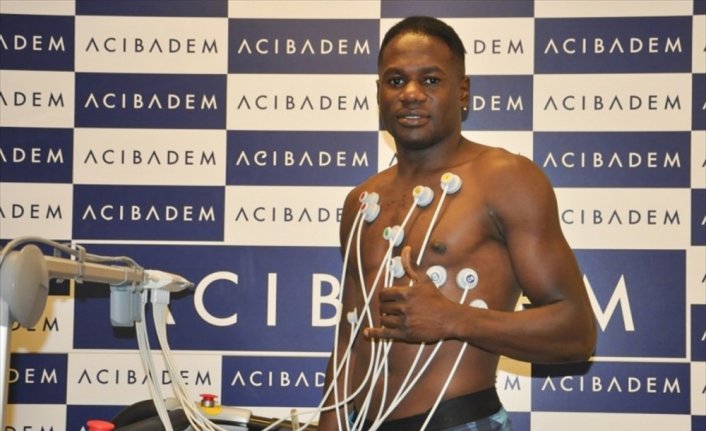 Çaykur Rizespor'da yeni transferler Miya ve Papa sağlık kontrolünden geçti