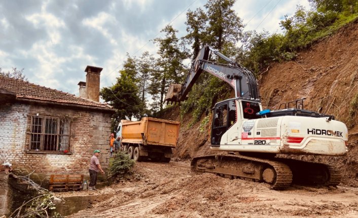 Fatsa'da şiddetli yağışın yol açtığı hasarlar gideriliyor