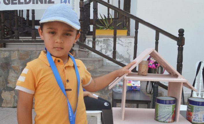 Öğrenciler atık malzemeleri hayvanlar için yuvaya dönüştürdü