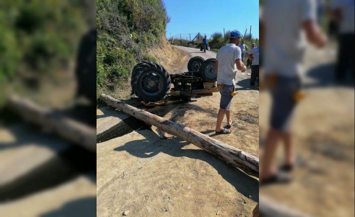 Sinop'ta devrilen traktörün altında kalan sürücü öldü