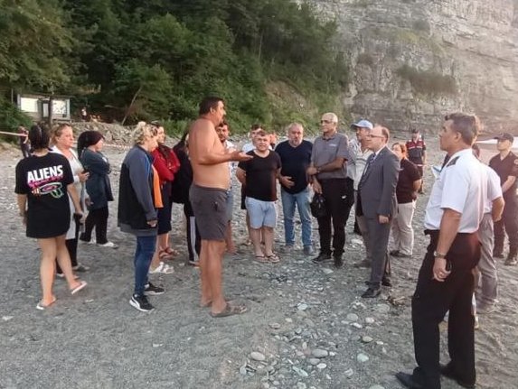 Zonguldak'ta denizde kaybolan öğrenciyi arama çalışmaları sürüyor