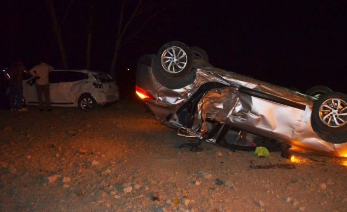 Amasya’da domuz sürüsünün neden olduğu trafik kazasında 8 kişi yaralandı