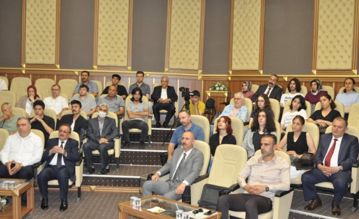 Artvin'de YKS’de başarılı olan öğrenciler ödüllendirildi