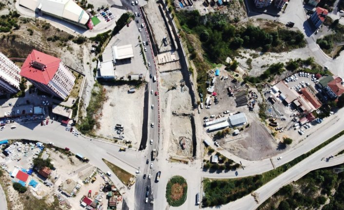 Karabük'te kavşak düzenleme çalışması sürüyor