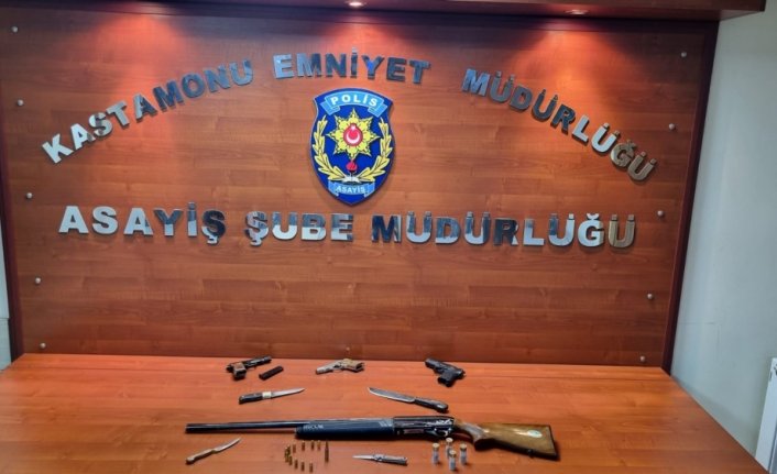 Kastamonu'da bir genci alıkoydukları iddiasıyla 11 kişi gözaltına alındı