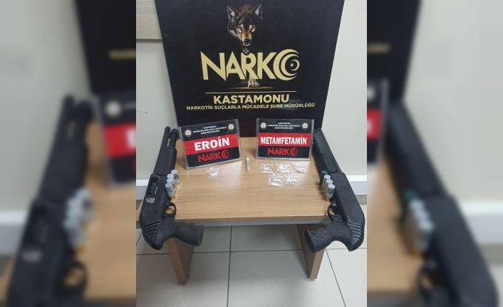 Kastamonu'da düzenlenen uyuşturucu operasyonunda 5 kişi yakalandı