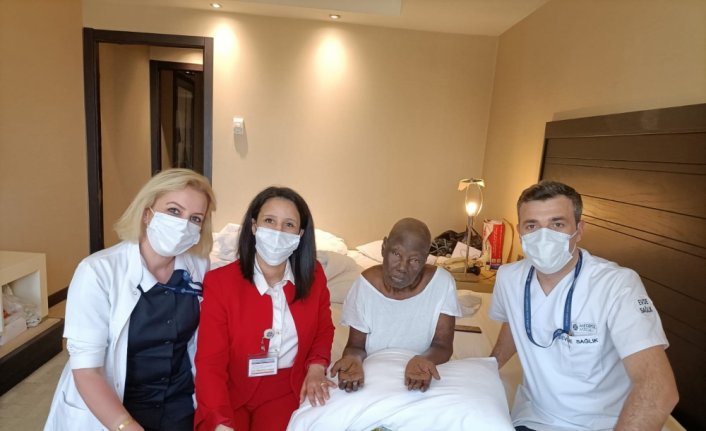 Tedavi için 3 ülke gezen Kongolu hasta şifayı Türkiye'de buldu