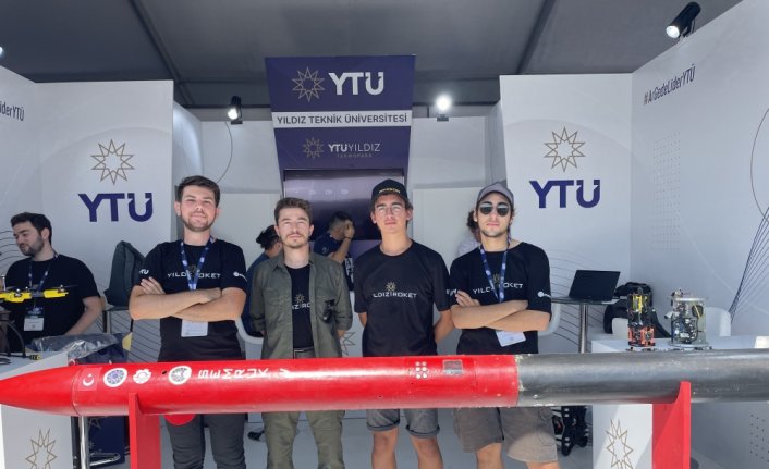 Üniversite öğrencileri 3 kilometre irtifaya çıkan roket tasarladı