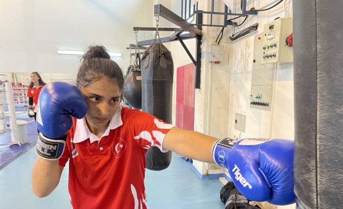 Abla-kardeş Avrupa Boks Şampiyonası'nda altın madalya hedefliyor