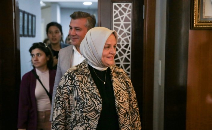 AK Parti'li Keşir, Bolu'da kadın partililerle buluştu: