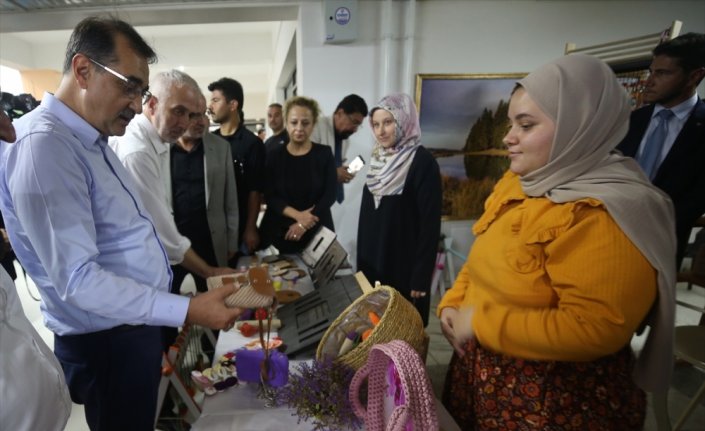 Bakan Dönmez, Düzce'de temaslarda bulundu