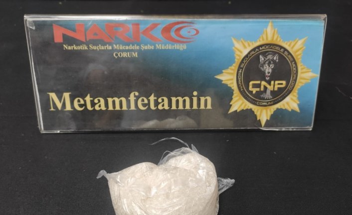 Çorum'da uyuşturucu ticareti yapan 2 şüpheli tutuklandı