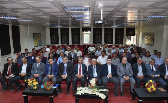 Gümüşhacıköy’de muhtarlar toplantısı yapıldı