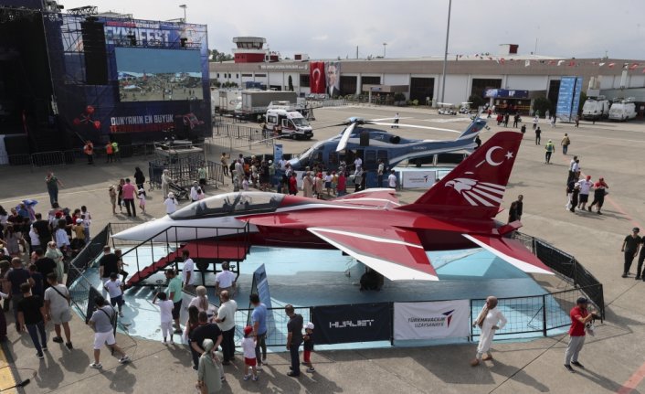 Hürjet ilk uçuş için yere basmaya hazırlanıyor