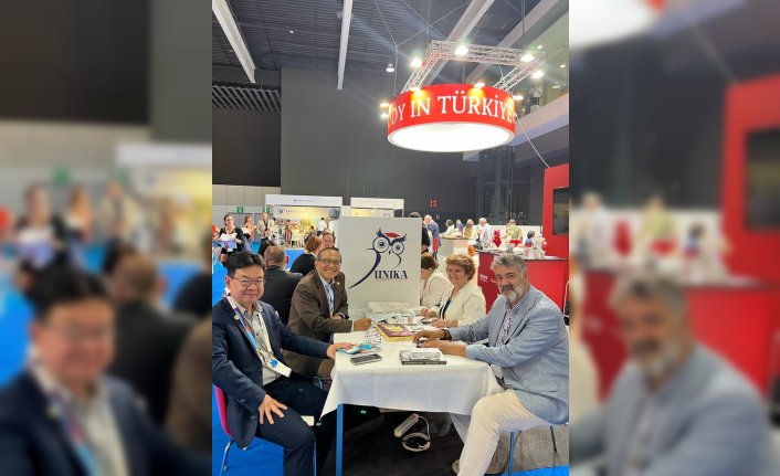 Karabük Üniversitesi Rektörü Polat, İspanya'daki eğitim fuarına katıldı