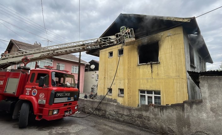 Karabük'te müstakil ev yangında hasar gördü