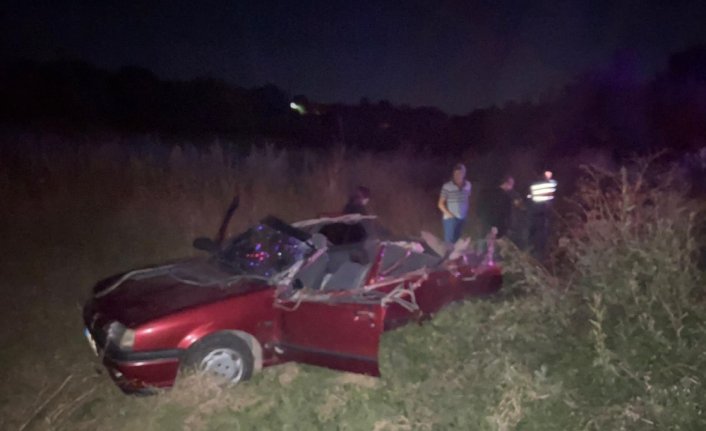 Kastamonu'da devrilen otomobilin sürücüsü yaralandı