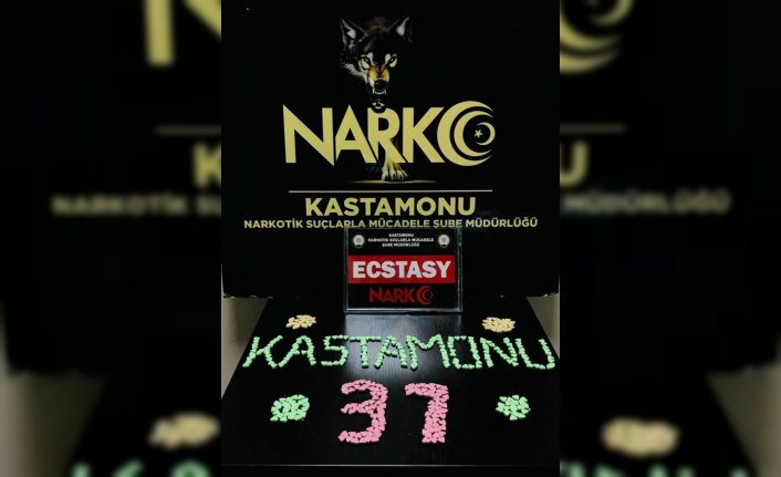 Kastamonu'da uyuşturucu operasyonunda yakalanan 3 zanlıdan biri tutuklandı