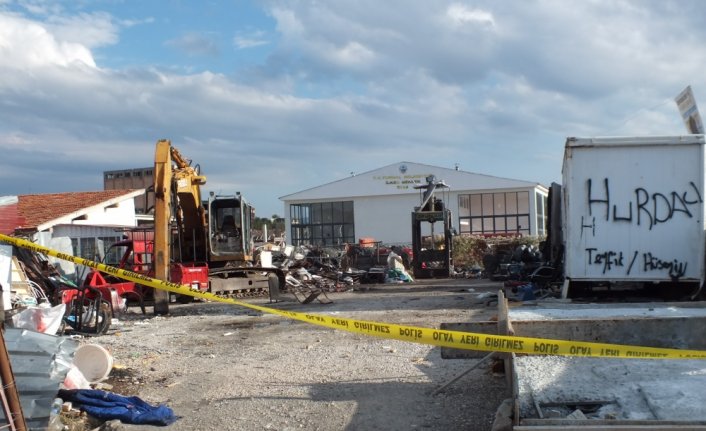 Tokat'ta eski yangın tüpü, vanası kesilirken patladı, 1 kişi yaralandı