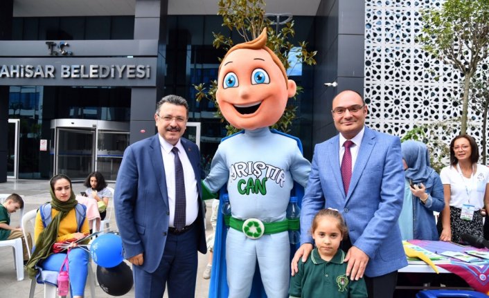 Trabzon'da ilkokula başlayan çocuklar için şenlik düzenlendi