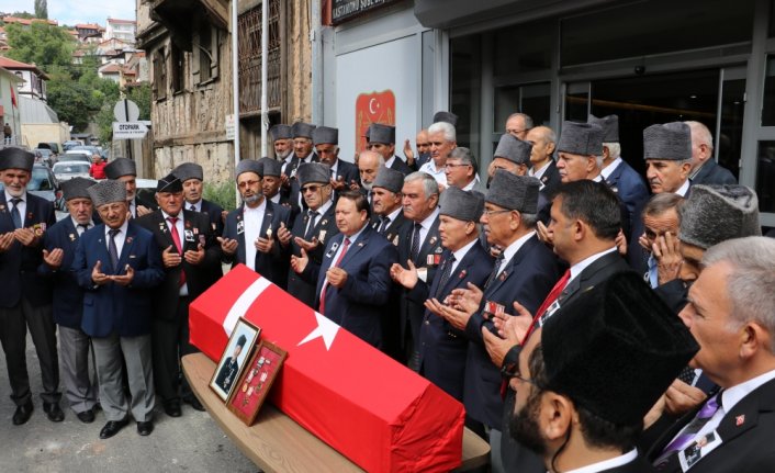 Türkiye'nin en yaşlı gazisi Cesuroğlu'nun cenazesi, Kastamonu'da toprağa verildi