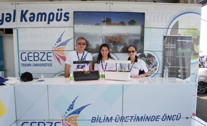Üniversiteliler geliştirdikleri topraksız tarım cihazı ile evde üretim imkanı sunacak