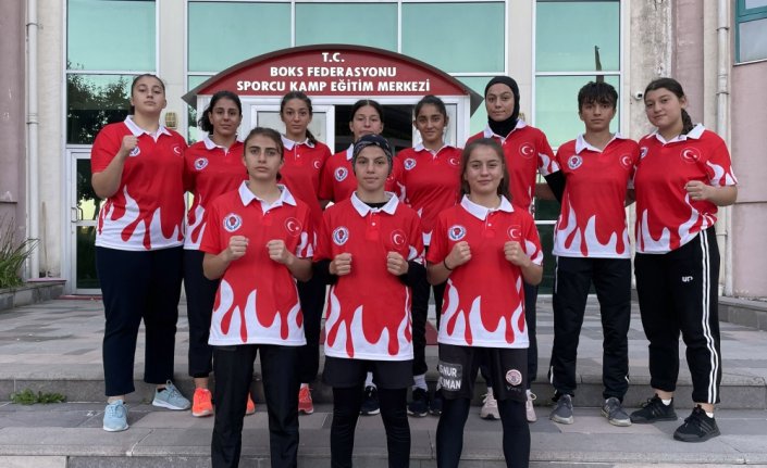 Yıldız milli boksörler, Avrupa Şampiyonası hazırlıklarını tamamladı