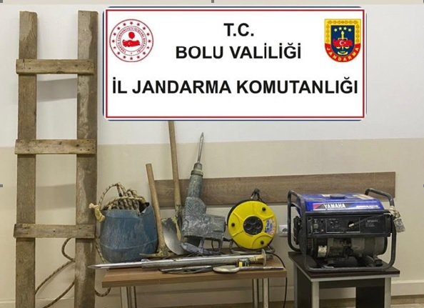 Bolu'da kaçak kazı yapan 3 kişi suçüstü yakalandı