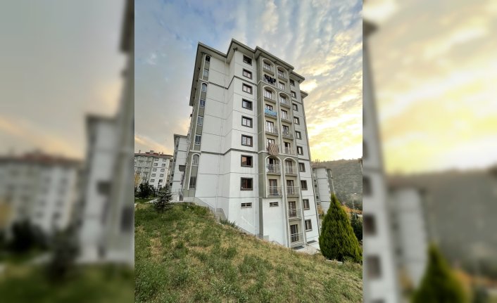 Karabük'te apartman dairesinde çıkan yangında bir kişi öldü