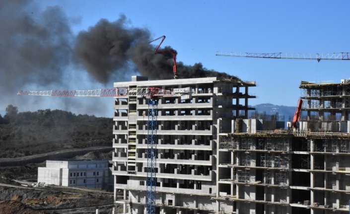 Ordu Şehir Hastanesi inşaatında çıkan yangın söndürüldü