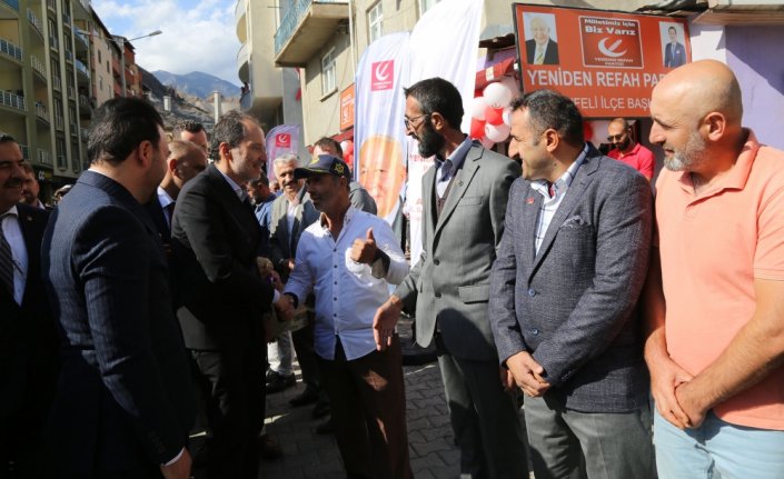 Yeniden Refah Partisi Genel Başkanı Erbakan, Yusufeli'nde temaslarda bulundu