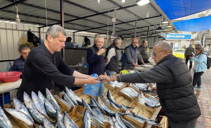 Zonguldak'ta olumsuz hava şartları palamudun fiyatını yükseltti