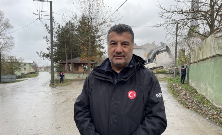 AFAD'dan artçıların sürdüğü Düzce'de vatandaşlara “panik yapmayın“ uyarısı