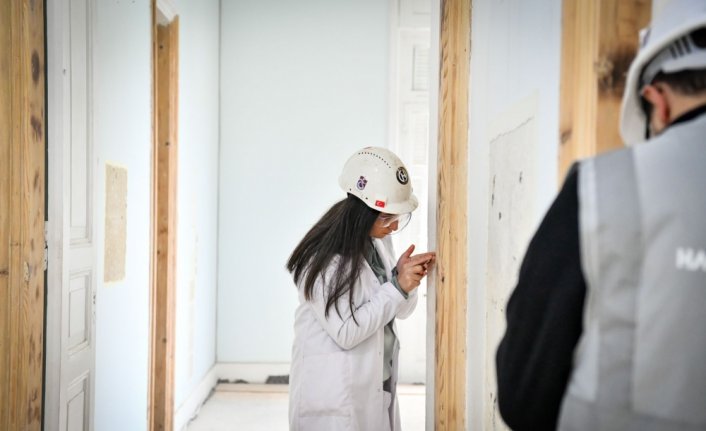 Atatürk Köşkü'nde restorasyon çalışmaları devam ediyor