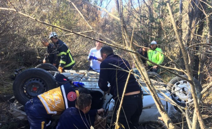 Bolu'da şarampole devrilen otomobildeki 2 kişi öldü
