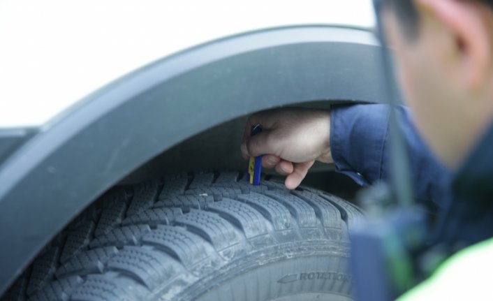 Bolu'da zorunlu kış lastiği uygulaması başladı