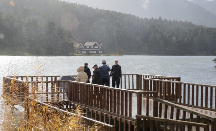Bolu'nun milli ve tabiat parkları ara tatilde ziyaretçilerin gözdesi oldu
