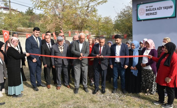 Boyabat'ta köy yaşam merkezi açıldı