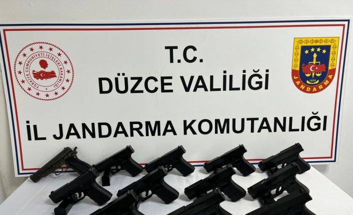 Düzce'de uyuşturucu ve silah kaçakçılığı operasyonunda 4 şüpheli yakalandı