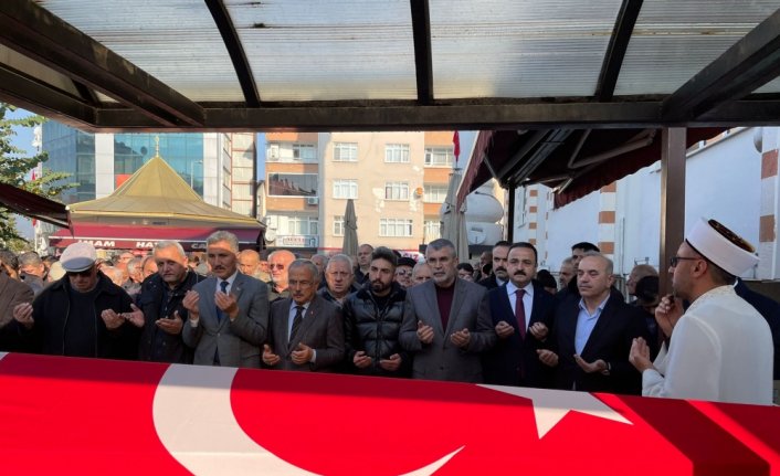 GÜNCELLEME - Ordu'da köpeklerden kaçarken aracın çarpması sonucu ölen işçinin cenazesi defnedildi