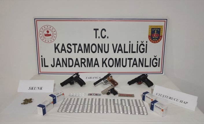 Kastamonu'da ekmek dağıtım aracında uyuşturucu yakalandı