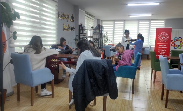 Salıpazarı'nda ücretsiz enstrüman kursu açıldı