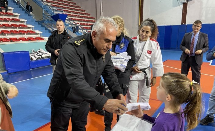 Sinop'ta çocukların judo yapma hayali polisin desteğiyle gerçek oldu