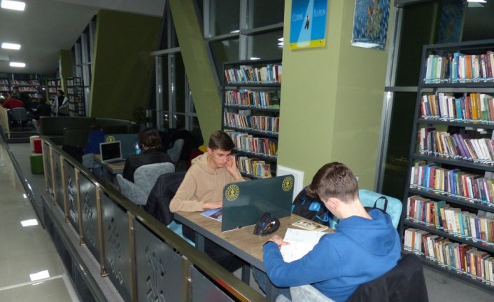 Suluova Adnan Menderes Millet Bahçesi ve Bilgi Evi hizmete girdi