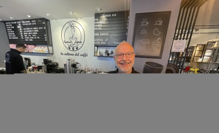 Tek kullanımlık bardaklara karşı kahve atıklarından fincan ürettiler