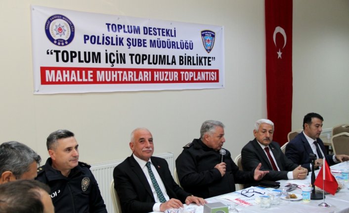 Tokat Emniyet Müdürü Erdoğan mahalle muhtarlarıyla bir ara geldi